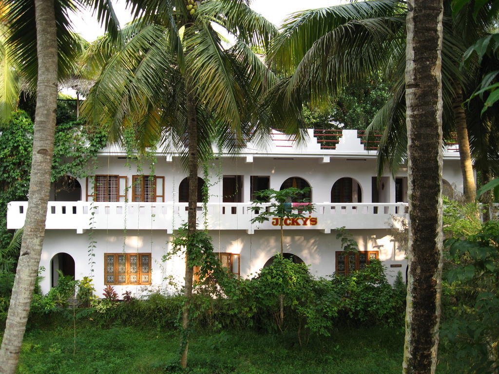 Jickys Nest Hotel Varkala Bagian luar foto