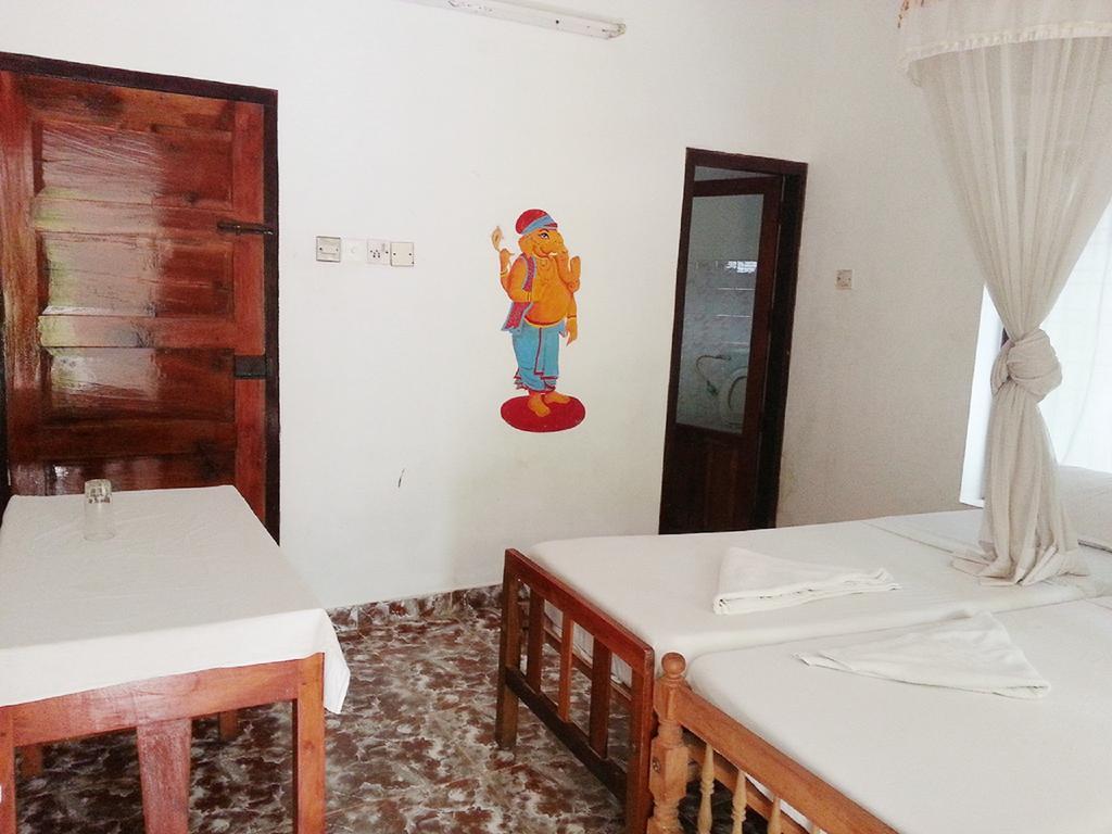 Jickys Nest Hotel Varkala Bagian luar foto